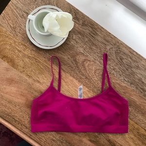 OUT FROM UNDER seamless mesh bra